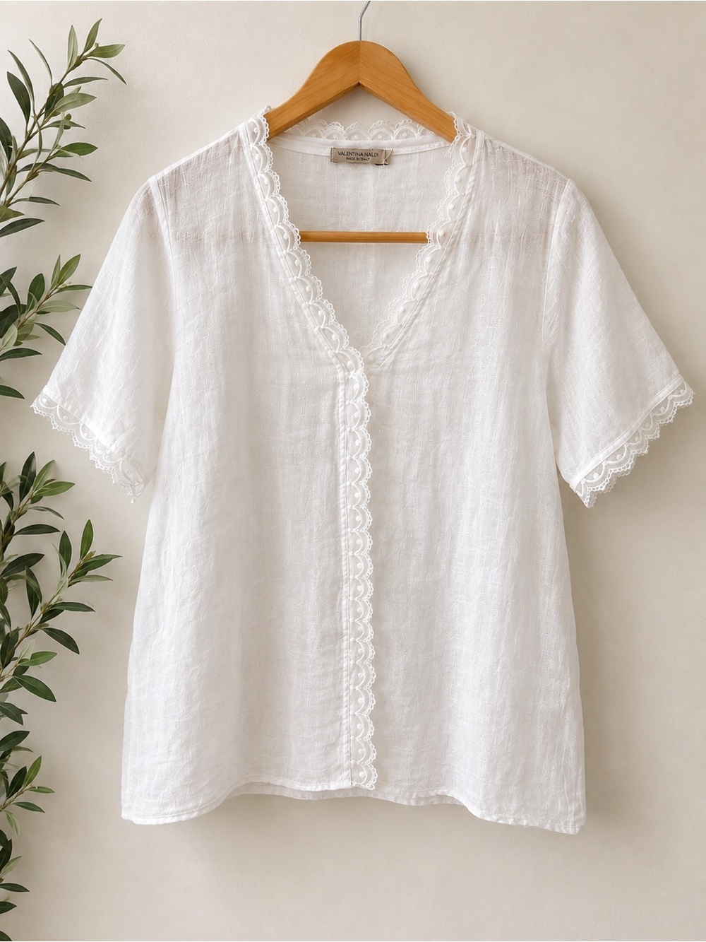 Valentina Naldi 100% Linen White V-Neck Lace-Trim Blouse Size M-L (Label 1X)